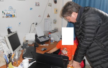 Παραδόθηκε υπολογιστής σε μαθητή της Σαλάκου