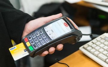 Υποχρεωτική είναι η εγκατάσταση POS και στα δικηγορικά γραφεία, τονίζουν κύκλοι του υπουργείου Οικονομικών