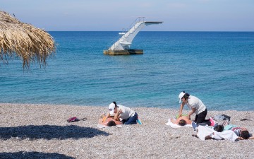 Οι… επενδυτές έπιασαν δουλειά   στις παραλίες της Ρόδου