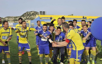 Συσπείρωση στις Καλυθιές και αλλαγή σκυτάλης  