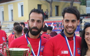 Και Αντώνης...και Παντελής Αθανασίου στα κυανέρυθρα!