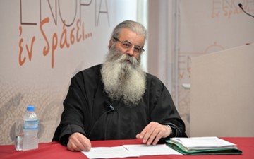 Ο διαπρεπής Αρχιμανδρίτης Καλλίνικος Μαυρολέων  της Ιεράς Μητροπόλεως Καρπάθου και Κάσου