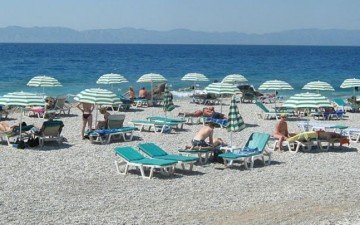 Προσπαθεί να βρει λύση για τις παραλίες ο δήμος Ρόδου
