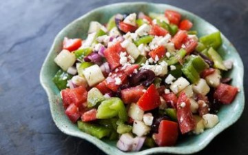 Η μεσογειακή  διατροφή μειώνει τον  κίνδυνο εκφύλισης  της ωχράς κηλίδας