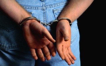 Ρόδος: Τους έκλεψαν στις δημόσιες τουαλέτες