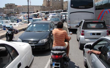 Σωματείο Οδηγών Τουριστικών Λεωφορείων: Παράκληση προς καταστηματάρχες Μεσαιωνικής Πόλης και λοιπούς συμπολίτες