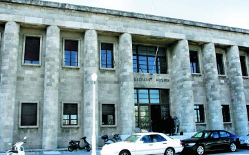 Καταδικάστηκαν παππούς, μητέρα και θεία για βιασμό!