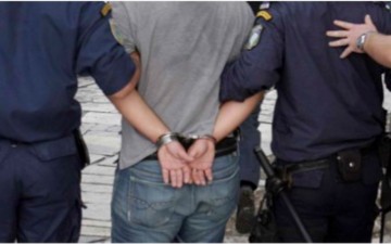 Στην... φάκα των αστυνομικών της ασφάλειας Ρόδου, πιάστηκε ο 25χρονος Βούλγαρος