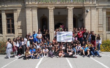 Η σχολική χρονιά έληξε για την ΕΥΘΥΤΑ Ρόδου  με τη θεατρική παράσταση “Μηνύματα Ζωής”