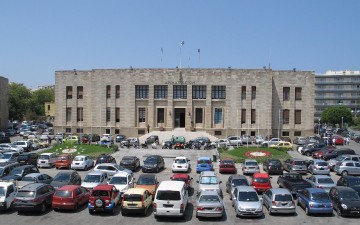 Ανακοίνωση της Λαϊκής Συσπείρωσης για τις απολύσεις συμβασιούχων στη Ρόδο