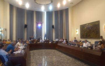 Αγωγές στα ξενοδοχεία θα καταθέσει ο δήμος Ρόδου