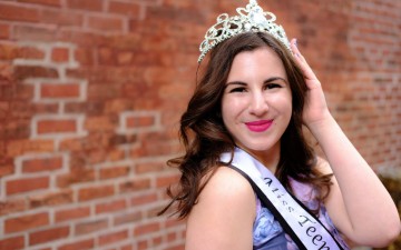Ροδίτισσα διεκδικεί τον τίτλο της Miss Teenage Canada 