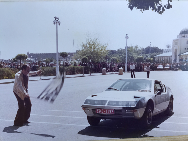 Χιλιάδες οι ροδίτες που παρακολουθούσαν κάθε χρόνο τους αγώνες που γίνονταν στο νησί μας.