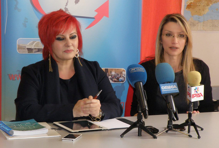 Από αριστερά: η δ/νουσα σύμβουλος της ΑΝΔΩ Ρένα Παυλάκη-Διακίδη και η πρόεδρος Βάσω Ξεπαπαδάκη-Παπαδημητρίου