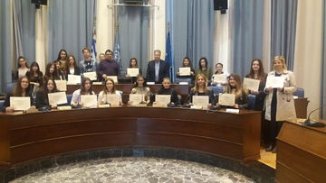 Ειδική συνεδρίαση των μαθητών του Γυμνασίου Ιαλυσού στο Δημαρχείο της Ρόδου