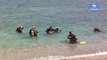 Εθελοντές καθάρισαν την παραλία και τον βυθό απο το Έλλη έως το Ενυδρείο (φωτορεπορτάζ)