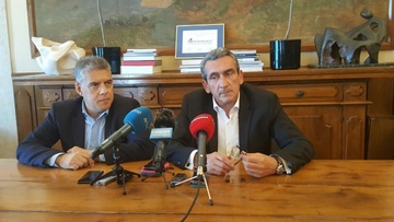 Ο ρόλος των Περιφερειών στην ανασυγκρότηση της χώρας, συζητήθηκε στη συνάντηση Κ. Αγοραστού - Γ. Χατζημάρκου στη Ρόδο