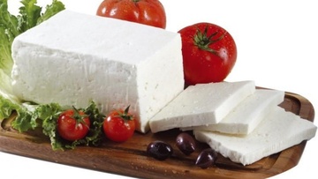 Πώς θα διατηρήσεις τη φέτα στο ψυγείο για μήνες (χωρίς να τη βάλεις σε άλμη)