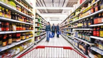 Η επιστροφή των «νοικοκυραίων» και τα «ξένα τζάκια»