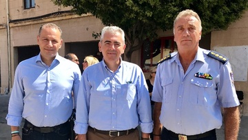 Ο Μάξιμος Χαρακόπουλος στην αστυνομία και την πυροσβεστική υπηρεσία Ρόδου