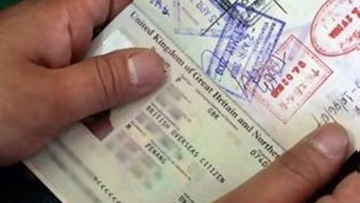 21χρονος ταξίδευε με πλαστά ταξιδιωτικά έγγραφα 