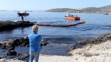 Το ατύχημα της ρύπανσης  της παράκτιας ζώνης  της Σαλαμίνας