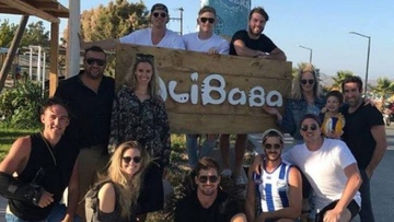 Οι παίκτες της ομάδας ποδοσφαίρου της Βόρειας Μελβούρνης στην Κω για τις διακοπές τους