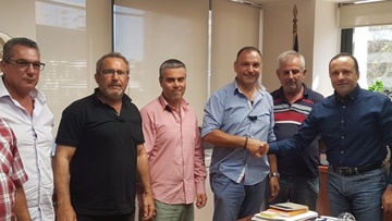 Λύσεις για το κυκλοφοριακό  ζητούν οι ταξιτζήδες της Ρόδου