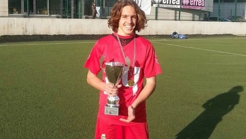 Στον Ιάλυσο ο Σίμος Καραμανώλης