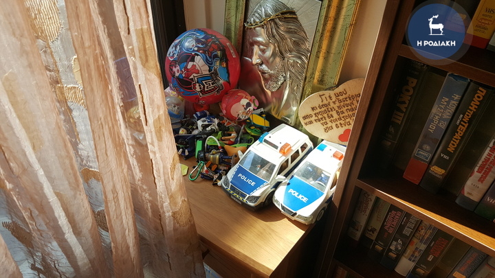 Η κάθε γωνιά του σπιτιού, έχει την πινελιά από του Μάριου την ευταξία.