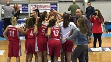 Στις «επάλξεις» και οι γυναίκες