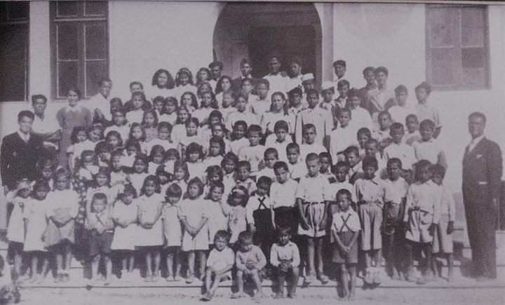 Σχεδόν  ολόκληρο  το σχολείο  των Σιαννών μετανάστευσε στην Μελβούρνη  και την  Αδελαΐδα