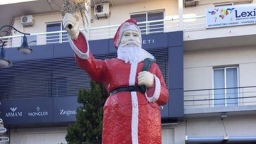 Στη θέση του ο Αγιος Βασίλης  της Πλατείας Κύπρου