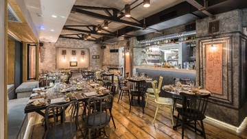 Ρεβεγιόν Χριστουγέννων στο Elakati Kitchen Bar