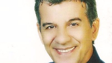 Στην πλατεία δημαρχείου της Ρόδου ο Γιώργος Γερολυμάτος