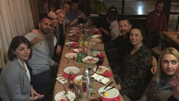 Οι εργαζόμενοι του ΕΚΑΒ έκοψαν  την πρωτοχρονιάτικη πίτα τους