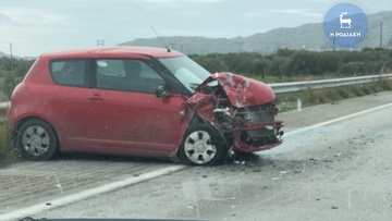 Μετωπική σύγκρουση δύο οχημάτων στη γέφυρα του Γαδουρά (Βίντεο και Φωτο)