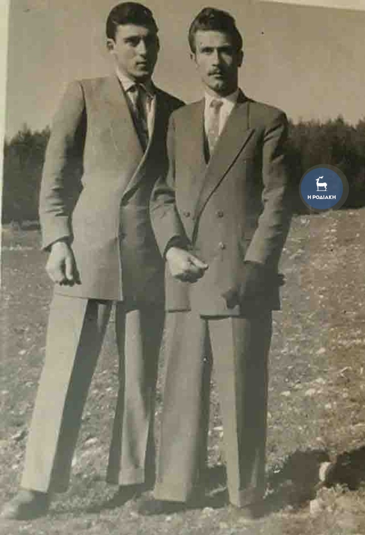 Με τον ανιψιό του Ναπολέοντα Ζέρβα, Γιώργο (αριστερά)-(1950)