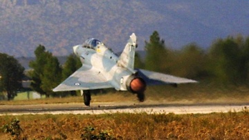 Τραγωδία στην Πολεμική Αεροπορία – Νεκρός ο πιλότος του Mirage 2000 – 5 
