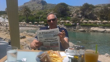 Πρωινός κυριακάτικος καφές με τη «Ροδιακή»