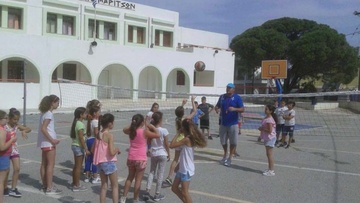 «Παίζω βόλεϊ» με  τον Νίκο Αντωνιάδη