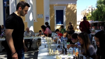Ένα ιδιαίτερο σιμουλτανέ  από τον Ιππότη