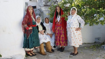 Η παραδοσιακή φορεσιά του Αρχαγγέλου