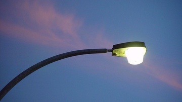 Σε έκπτωση κηρύχθηκε ο σύμβουλος για τα LED στο Δήμο Ρόδου