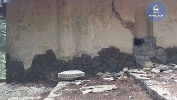 Θέμα χρόνου να εξαφανιστεί το γλυπτό από τη Villa De Vecchi  στη Ρόδο