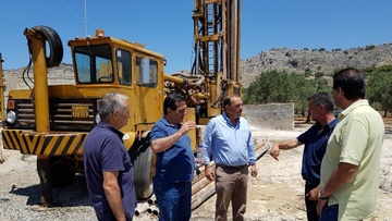 Δρομολογήθηκαν λύσεις σε θέματα καθημερινότητας σε Αρχάγγελο, Μάσσαρη και Μαλώνα 
