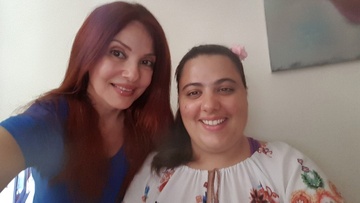 Η Πόπη και η Σόνια, που ανακαλύπτουν μαζί τη ζωή!