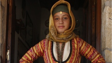 Ρόδος: Η γυναικεία παραδοσιακή φορεσιά των Φανών