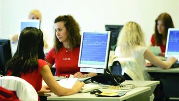 «Θύματα» των τεκμηρίων  οι τρεις στους δέκα