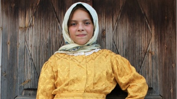 Ρόδος: Η γυναικεία παραδοσιακή φορεσιά της Σαλάκου